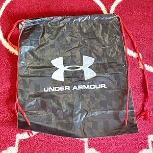 Under Armour Black and Red Nylon Drawstring Backpack (Mint Condition)